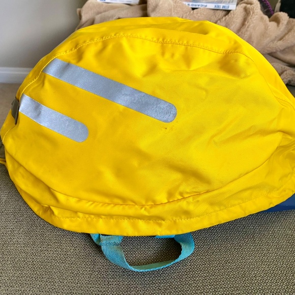 MEC helmet cover - Brand new with Tags - Picture 2 of 6